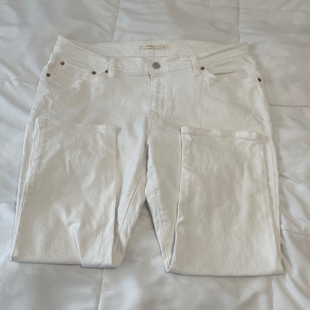Elegant Women's Cropped White Jeans